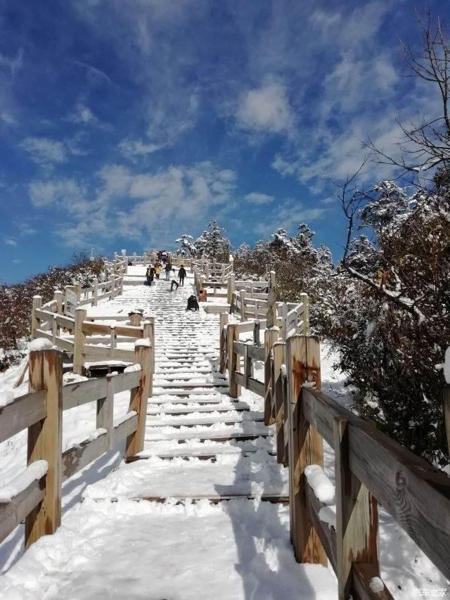 四川西岭雪山景区被拉入“黑名单”，乱收费！