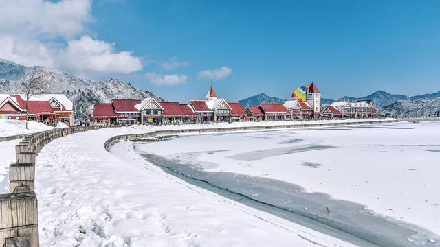 四川西岭雪山景区被拉入“黑名单”，乱收费！