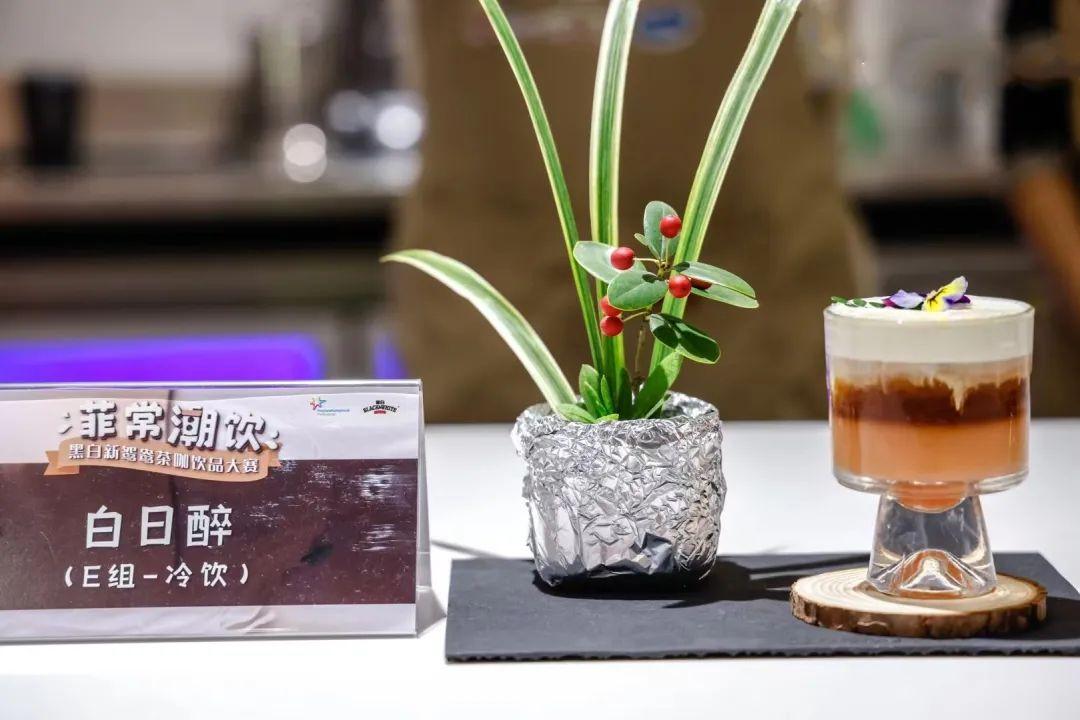 “新鸳鸯茶咖”越来越火,爆款卖出20万杯