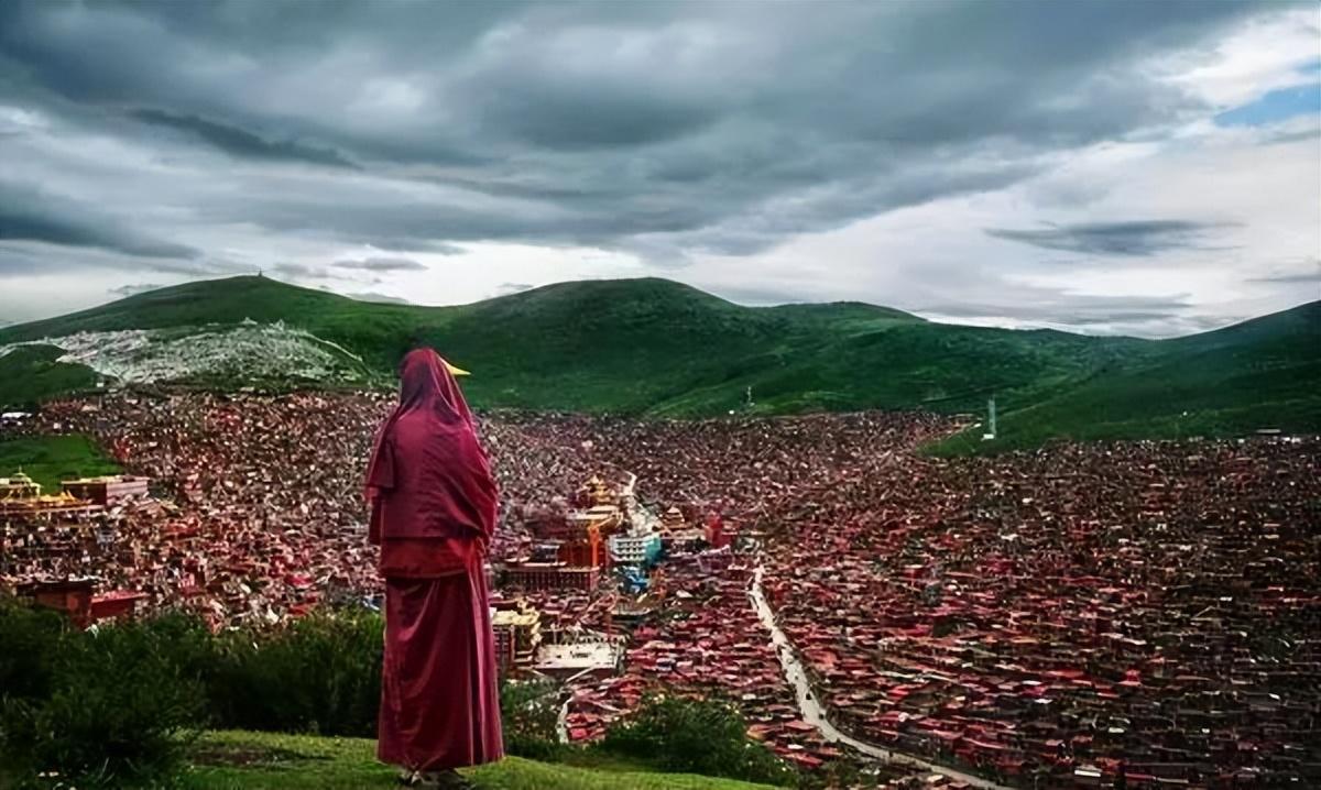 比西藏还西藏！甘孜是一个绝美隐世的旅游胜地