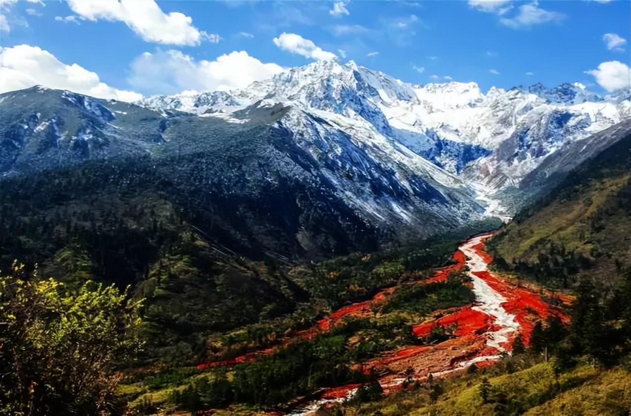 比西藏还西藏！甘孜是一个绝美隐世的旅游胜地