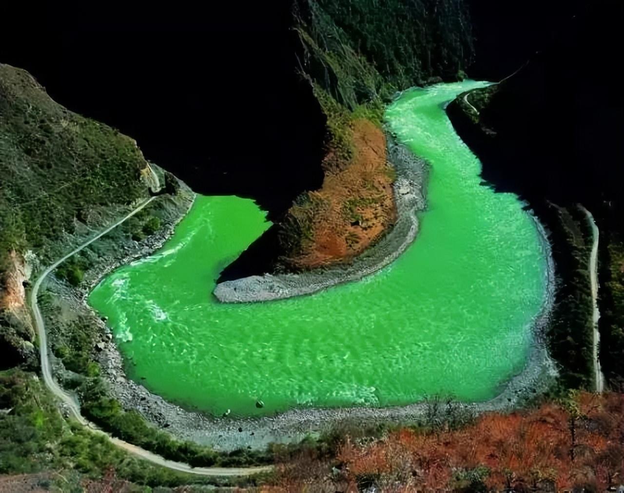 比西藏还西藏！甘孜是一个绝美隐世的旅游胜地