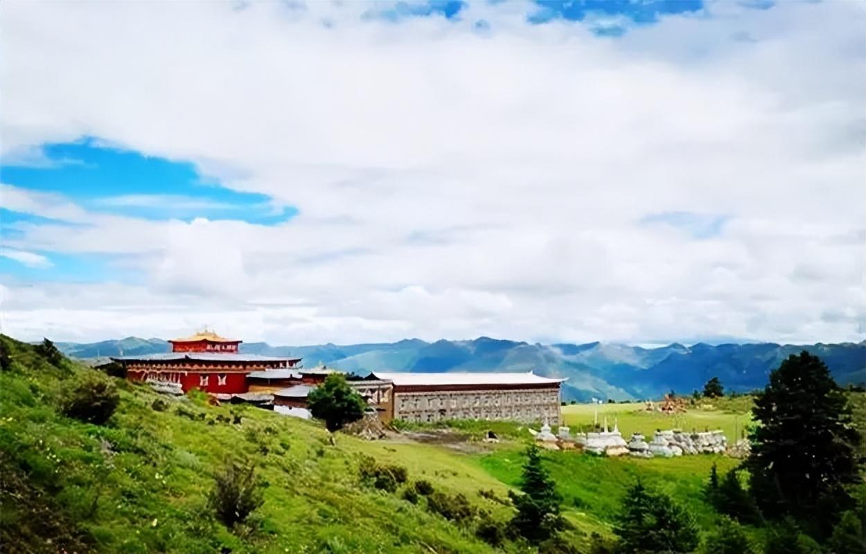 比西藏还西藏！甘孜是一个绝美隐世的旅游胜地