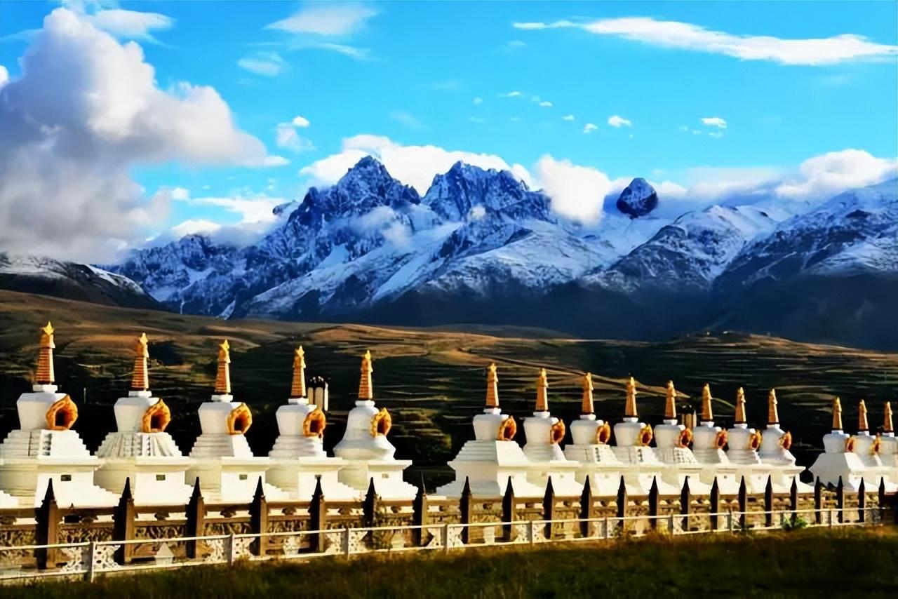 比西藏还西藏！甘孜是一个绝美隐世的旅游胜地