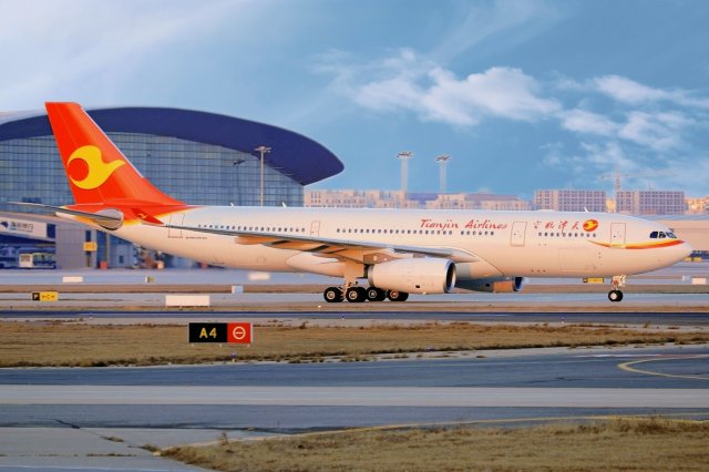 天津航空与哈密机场联合推出“哈乌航空快线”