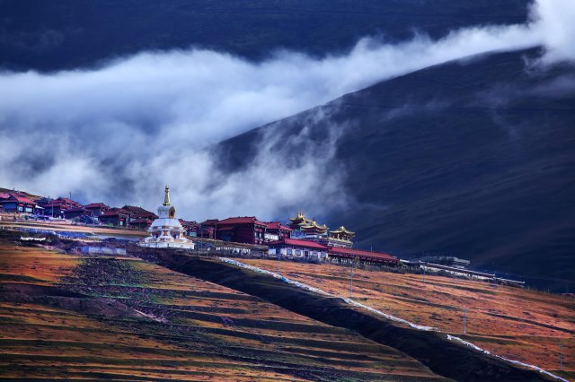 四川甘孜十大旅游景点有哪些(甘孜旅游必去十大景点)