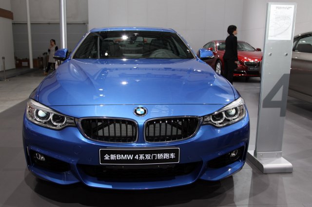 宝马旗下有哪些汽车品牌(bmw是什么牌子车)