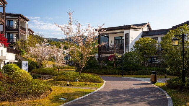 宁波东钱湖山水君澜度假酒店 田隐山景房1晚套餐