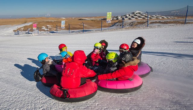 响沙湾滑雪场有多少条雪道啊 响沙湾滑雪场开放时间