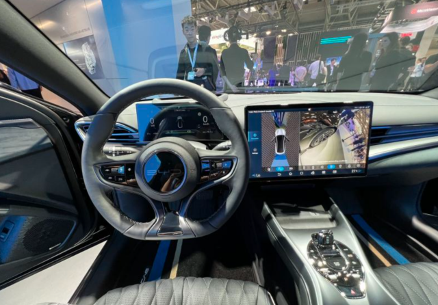 比亚迪海豹在2023慕尼黑车展欧洲上市，约合25-40万人民币