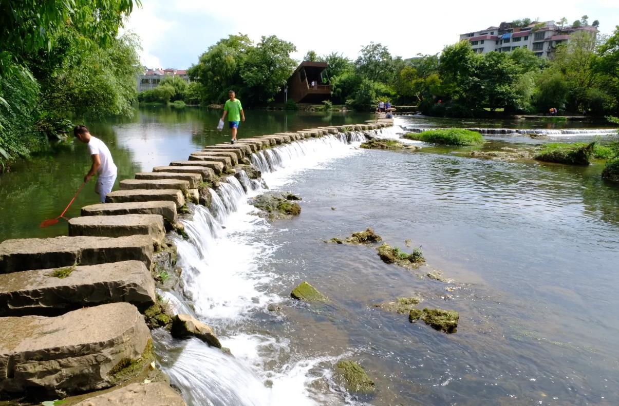 贵阳十大著名景点，花溪区旅游景点大全