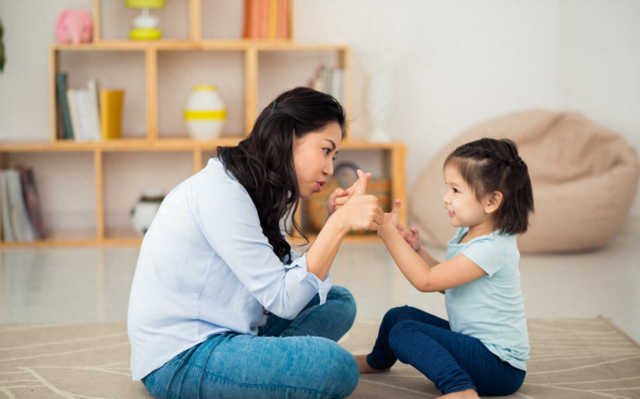 为何孩子在幼儿园比在家表现好心理学家：依恋关系的直接作用