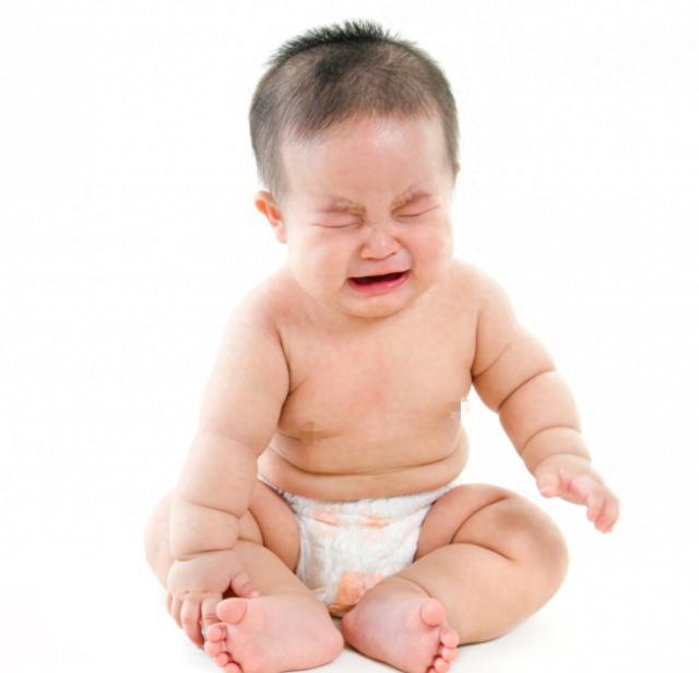 为什么宝宝总喜欢被抱着走 放下就哭这些“原因”父母要知道