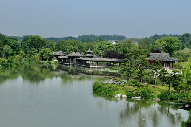 扬州隐居瘦西湖温泉度假酒店 隐·庭院温泉双床房1晚套餐