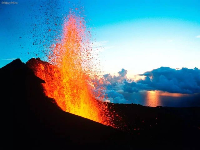 全球十大火山旅游胜地排名「全球十大火山旅游胜地是哪里」