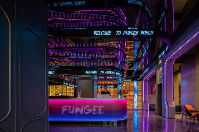 FunGee X 欢致酒店(青岛正阳中路万象汇店) 欢欣影院大床房1晚套餐