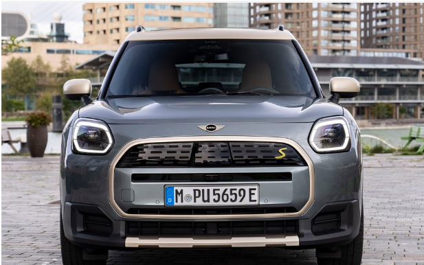 全新MINI COUNTRYMAN莱比锡工厂投产，开启豪华小型SUV新篇章