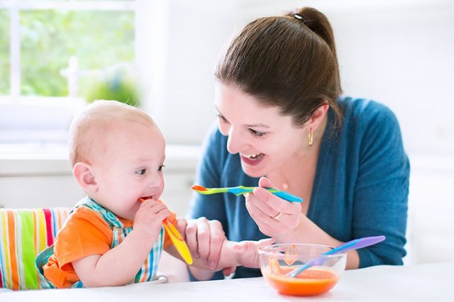 孩子贫血吃什么补血快呢「孩子贫血吃什么补血药」