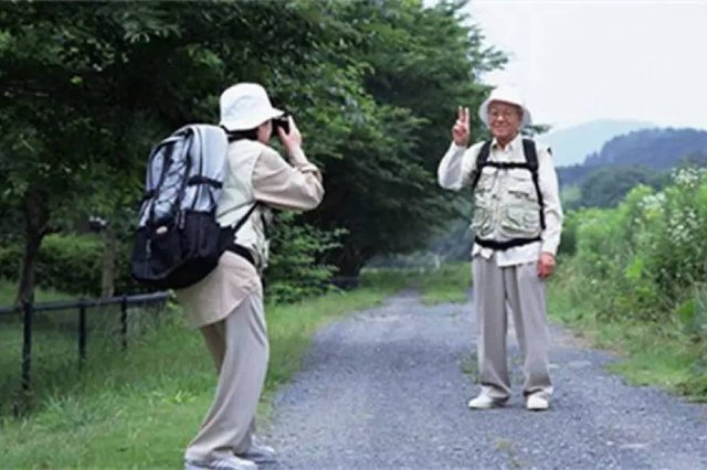 老年人旅游专列仍持续运营，年龄限制是关键，你符合条件了吗