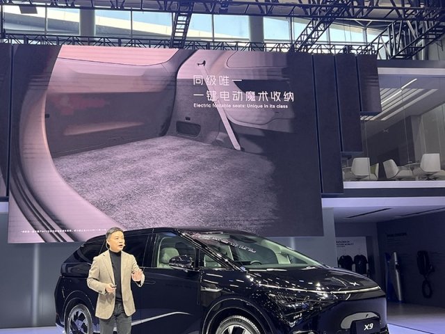 小鹏X9震撼来袭2024年1月1日首发，预售价仅38.8万起，开启智能驾驶新纪元