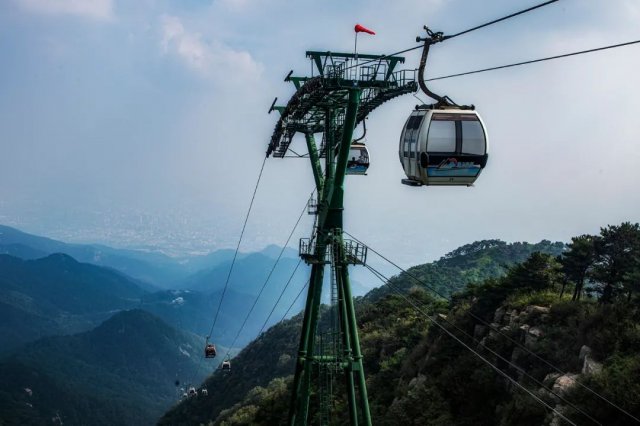 泰山有缆车吗(泰山有索道吗)