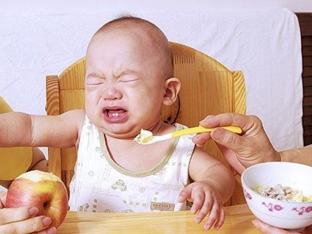 宝宝营养不良的症状有哪些「宝宝营养不良的症状有哪些初期」