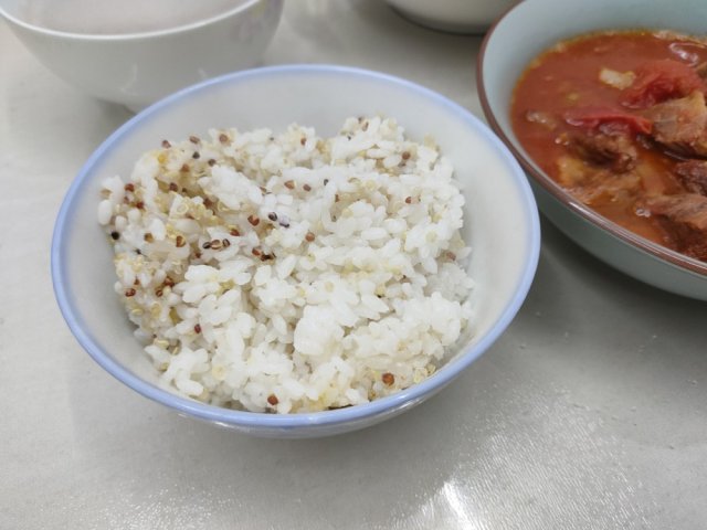 煮米饭怎么煮好吃(用炒菜锅怎么煮米饭)