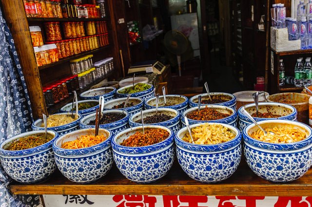 探索长春美食之旅：十大名菜推荐，满足你的味蕾