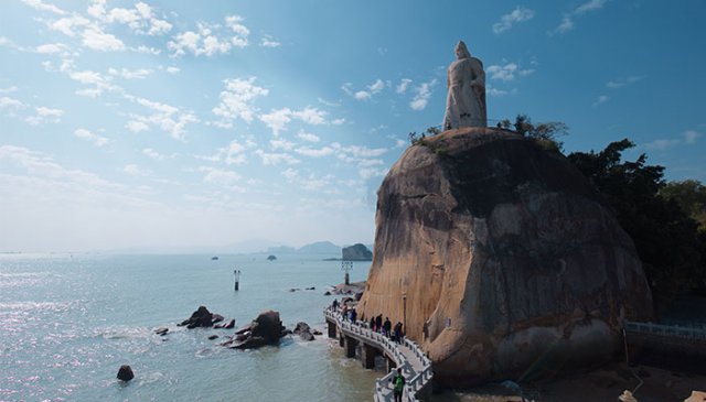 日光岩在哪，厦门日光岩在哪