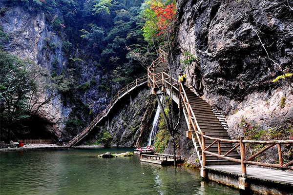 陕西旅游必去十大景点(陕西旅游必去十大景点袁家村)