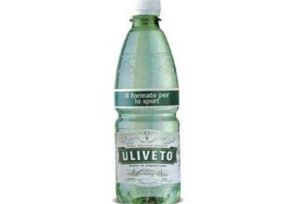 世界最贵的十大饮用水品牌「世界最贵的十大饮用水排名」