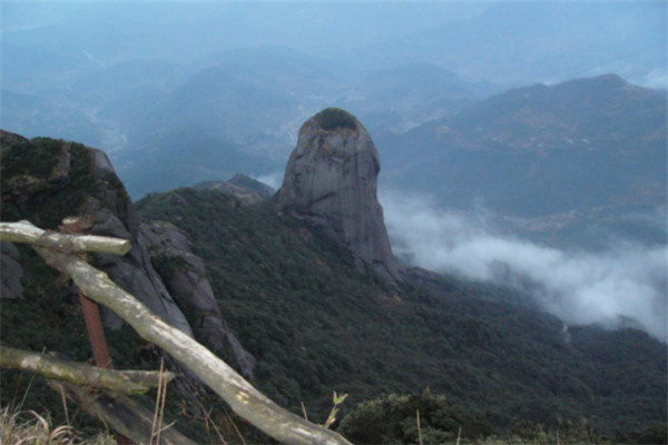 广西十大山1.猫儿山2.真宝顶3.元宝山4