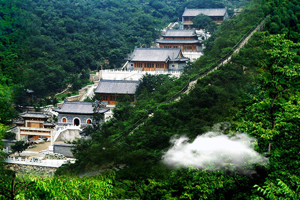 北京夏季十大景点寺庙与自然和谐相处