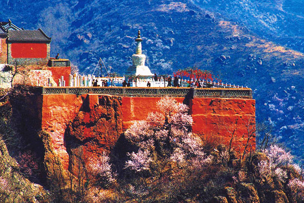 北京夏季十大景点寺庙与自然和谐相处