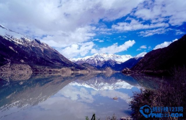 中国十大最美湖泊介绍「中国十大最美湖泊在哪里」