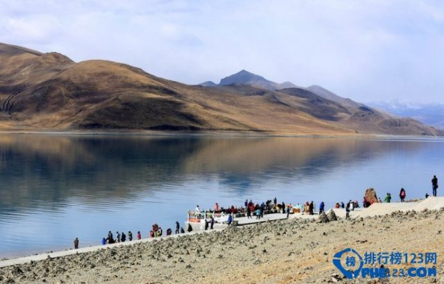 中国十大最美湖泊介绍「中国十大最美湖泊在哪里」