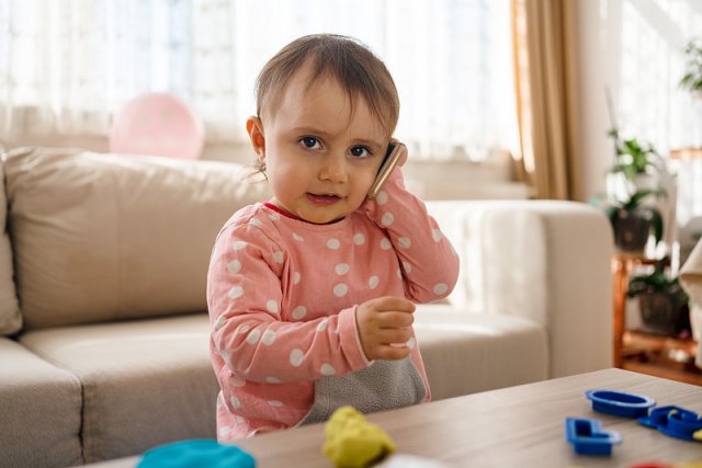 如何培养宝宝良好的进食原则(如何培养婴幼儿良好的进餐姿势)