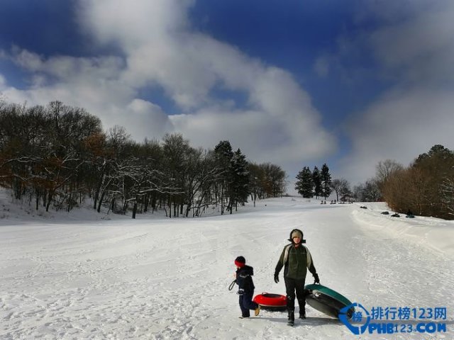 美国十大滑雪胜地在哪里，美国十大滑雪胜地排名