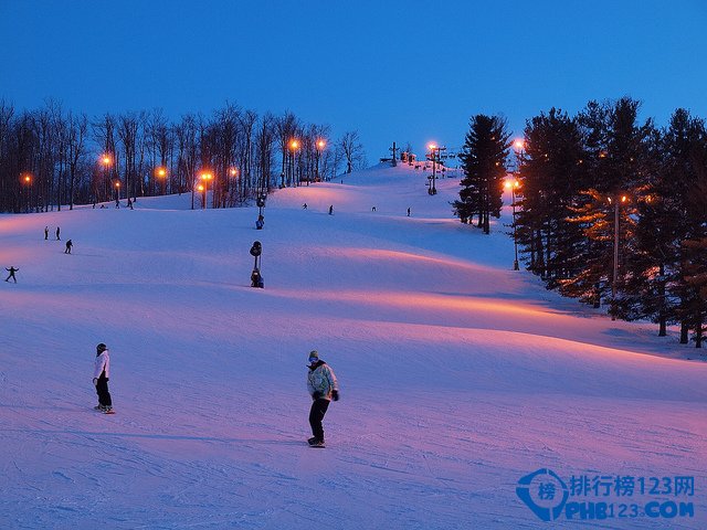 美国十大滑雪胜地在哪里，美国十大滑雪胜地排名