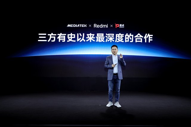 Redmi K60至尊版发布，骁龙8+与第二代骁龙8双芯同场，热血旗舰再升级