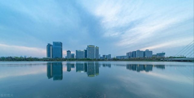 中国九大面积最大城中湖是哪里，中国最大的城中湖面积