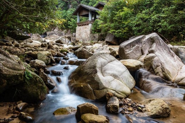 浙江十大爬山好去处排行榜(浙江爬山的地方)