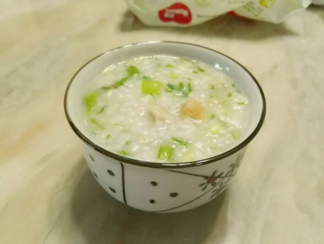 八个月宝宝辅食食谱？八个月宝宝辅食食谱一天安排表