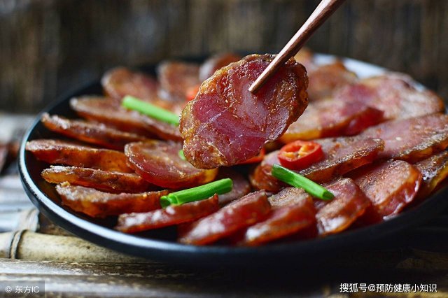 老腊肉是哪里的特产「崇州街子古镇名小吃有哪些」