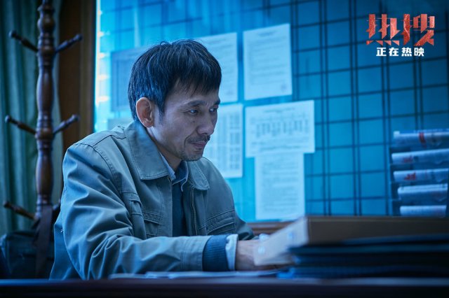 《热搜》正片片段曝光，苏州路演赞誉如潮，“为她发声”感动万千观众