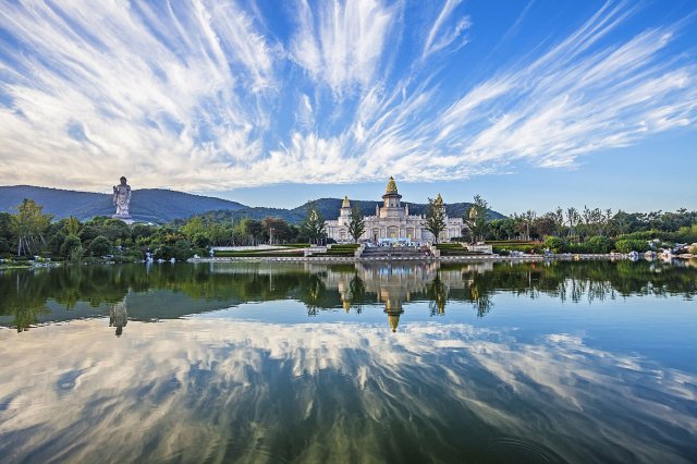 灵山胜境灵山大佛 灵山胜境怎么回市区去景区