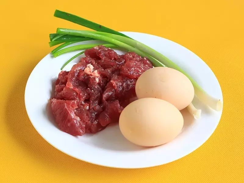 孕晚期牛肉的适量摄入与营养丰富的小炒牛肉食谱「孕晚期牛肉能多吃吗」