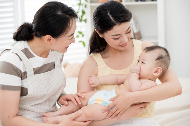 婴儿床垫(婴儿床垫选择什么样的比较好)