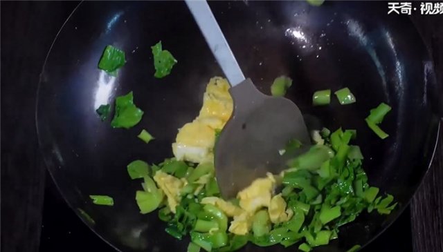 鸡毛菜炒鸡蛋怎么做的 鸡毛菜炒鸡蛋怎么做好吃