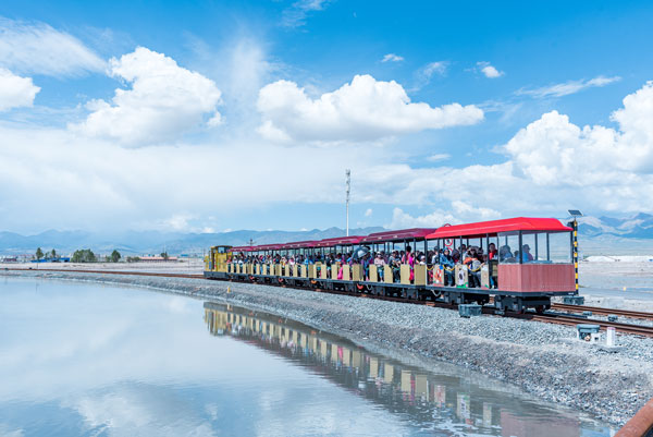 茶卡盐湖旅游攻略 茶卡盐湖旅游攻略2024年